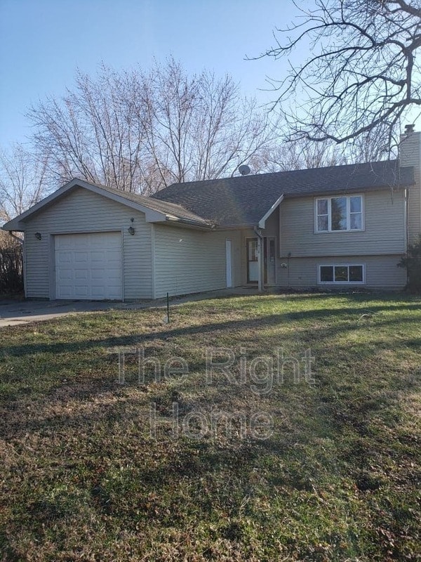 Building Photo - 418 3rd Ter