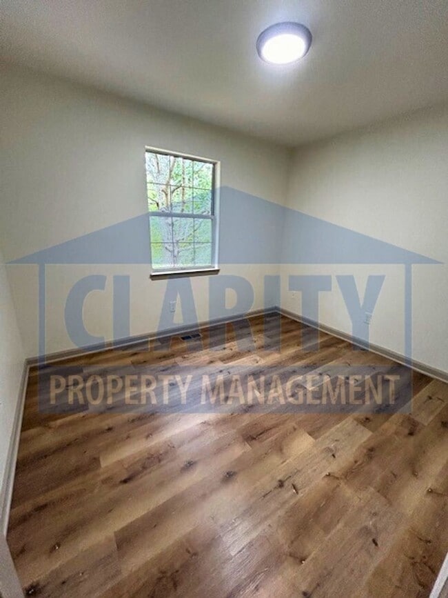 Building Photo - Newly renovated 3 bedroom, 2 bath ranch home!