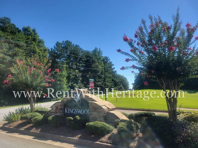 Building Photo - WOW!!!......COME SEE THIS GORGEOUS 4 BEDROOM / 3 BATH HOME IN THE POPULAR KINGSWOOD SUBDIVSION-A ...