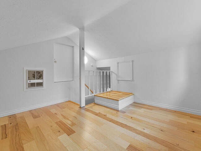 Building Photo - 8431 S 117th St
