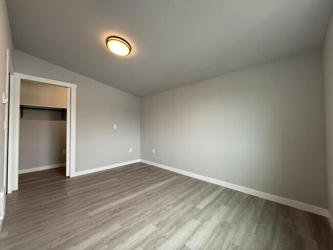 Building Photo - 24211 E Wellesley Ave