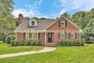 Building Photo - 4374 Sheldon Dr