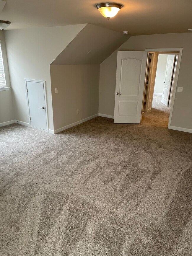 Building Photo - 5-Bedroom in Cabarrus County Schools with Fenced Yard