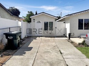 Building Photo - 932 Kingsley Ave