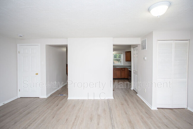 Building Photo - 121 Rancocas Rd
