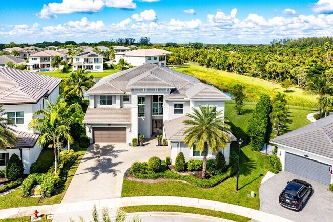 Building Photo - 19863 Meadowside Ln