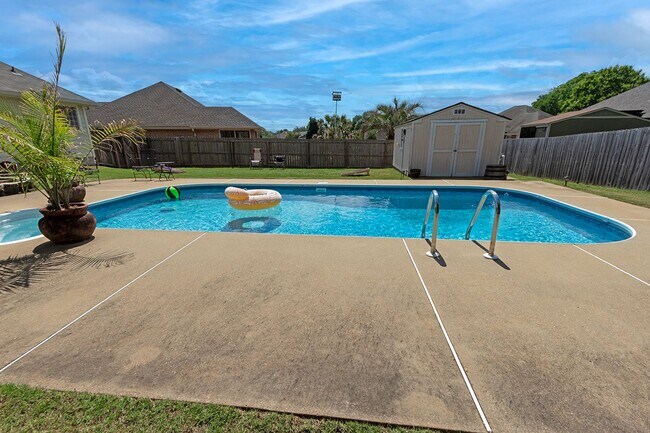 Building Photo - Home for rent in Prattville