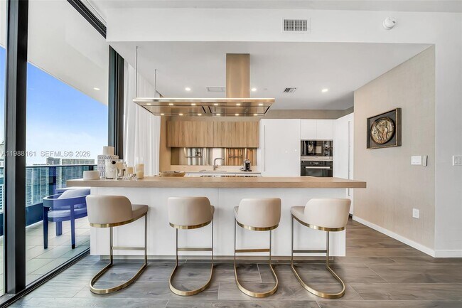 Building Photo - 1000 Brickell Plaza