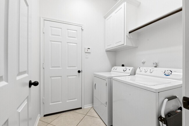 Building Photo - 29142 Crested Butte Dr