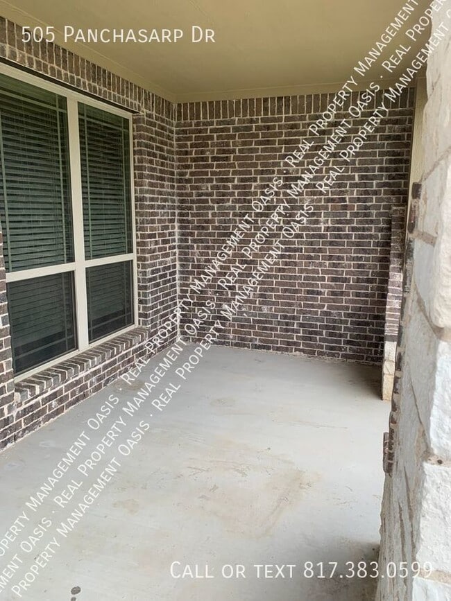 Building Photo - 505 Panchasarp Dr