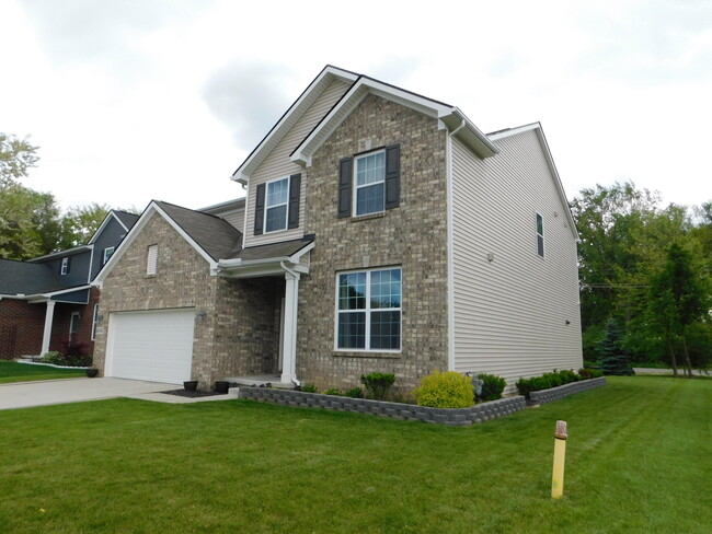 Building Photo - 4446 Christina Dr