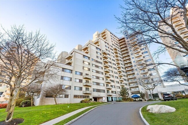 Building Photo - 376 Ocean Ave