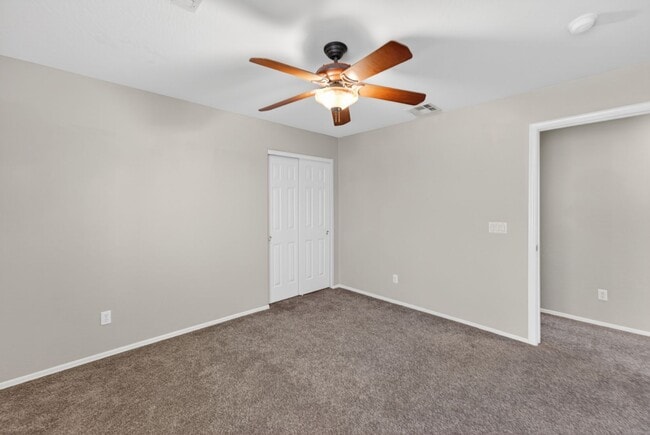 Building Photo - Spacious Gilbert Corner Lot Rental with 4 Bedrooms, Vaulted Ceilings & Private Backyard Retreat