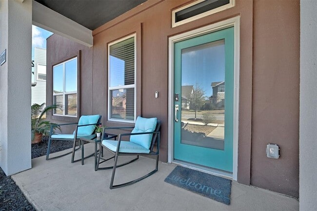 Building Photo - 5309a Baythorne Dr