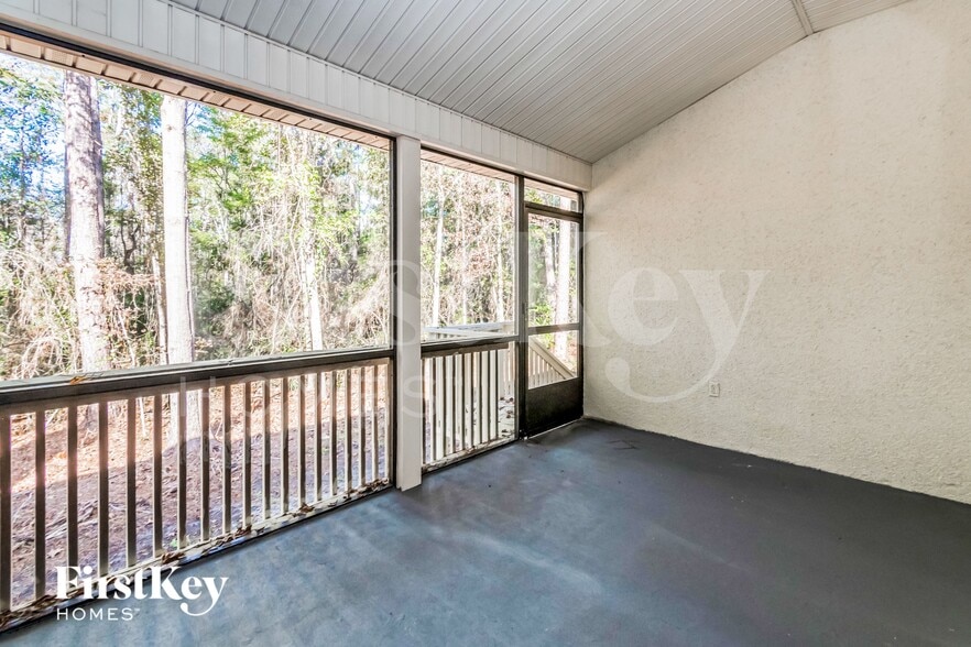 Building Photo - 5541 Broadgate Ct