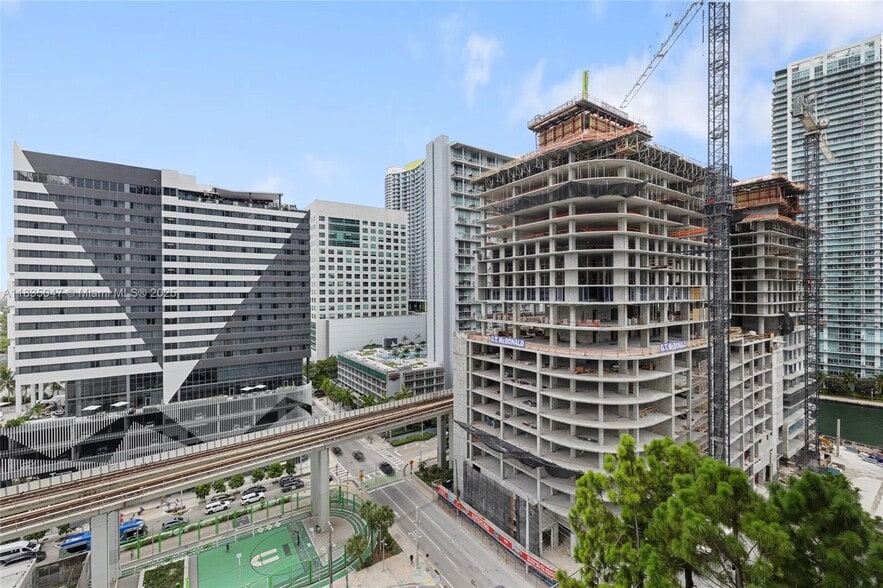 Building Photo - 88 SW 7th St