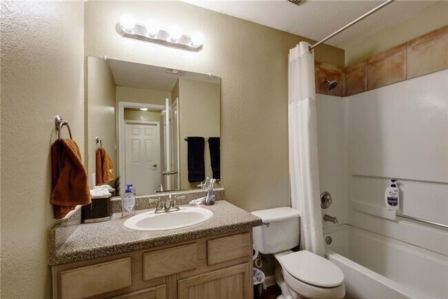 Building Photo - West Campus Complex For Lease Aug 2026!