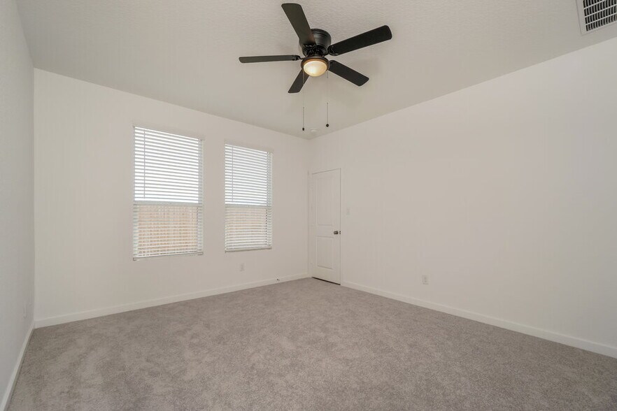 Building Photo - 610 Kayden Ct