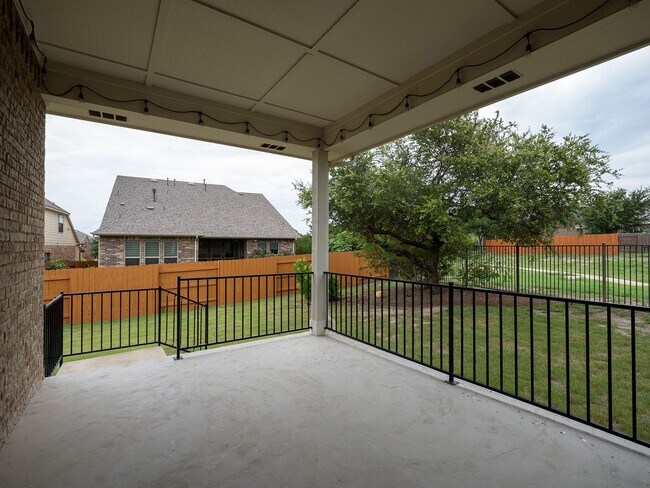 Building Photo - 18612 Rio Chama Ln