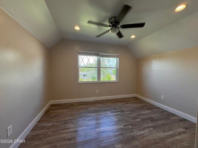 Building Photo - 607 Plantation Ct