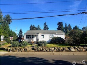 Building Photo - 4Bd/1Ba SeaTac House