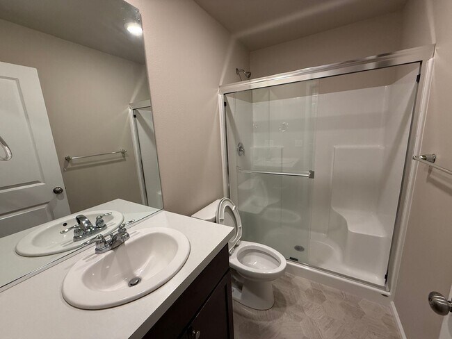 Building Photo - Spacious, modern 5-bed, 2.75-bath in sought-after Daisy Crossing Community in Sultan