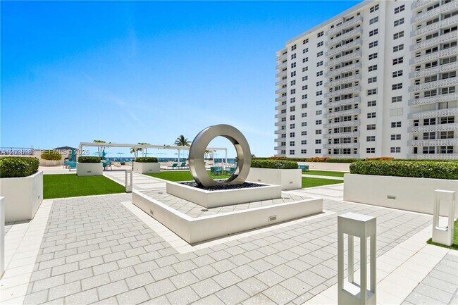 Building Photo - 4280 Galt Ocean Dr