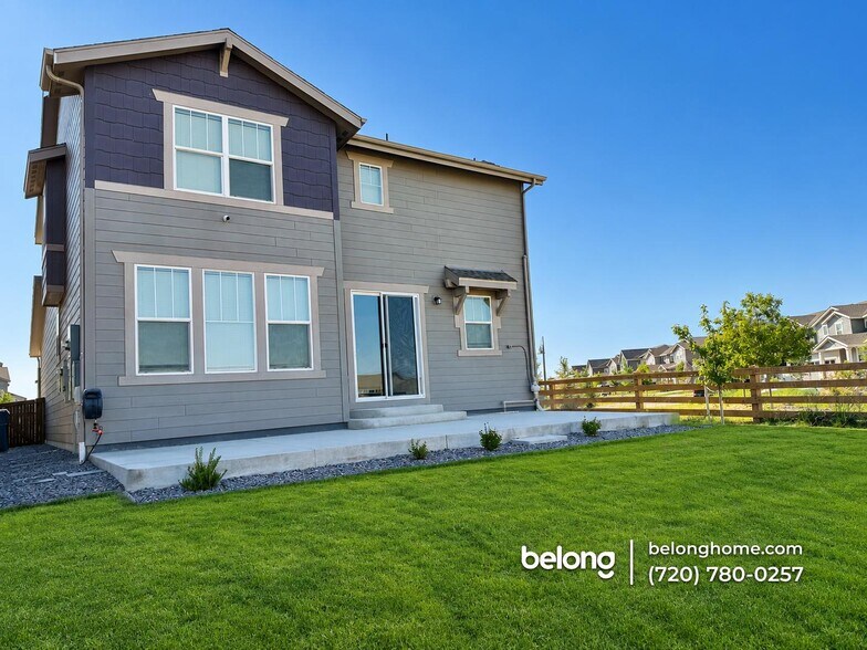 Building Photo - 10205 Uvalda St