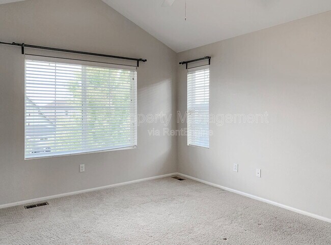 Building Photo - 15450 Carob Cir