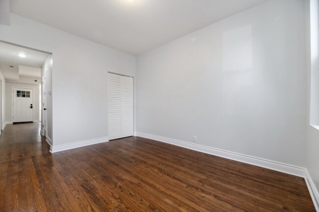 Building Photo - 4440 S Campbell Ave