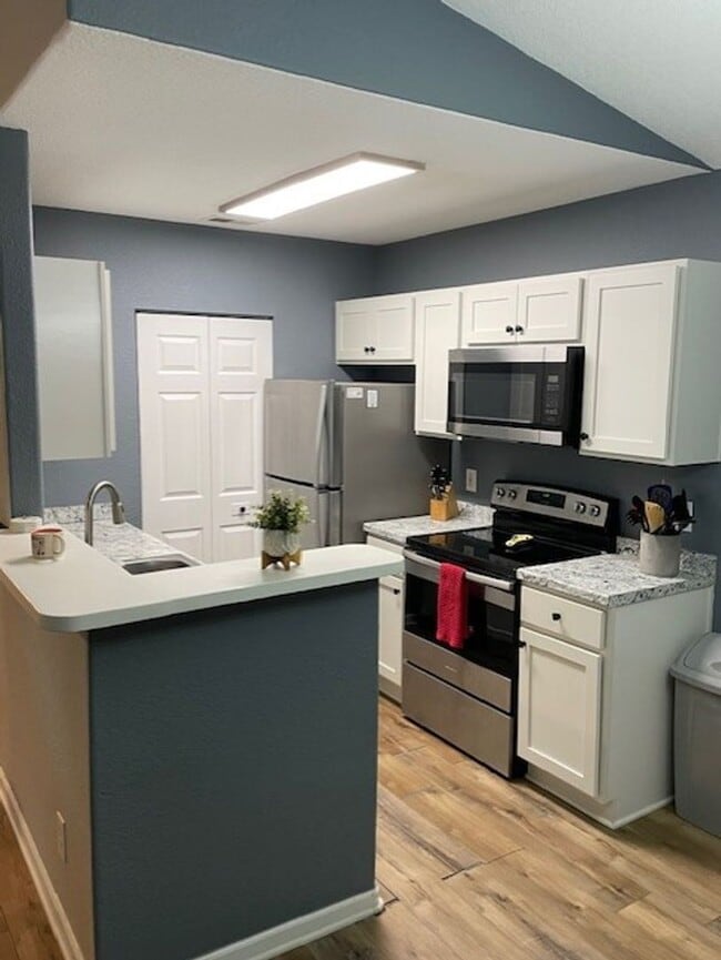 Building Photo - Plantation Point-2 Bed 2 Bath Available Now!