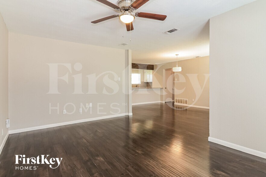 Building Photo - 1421 Belmont St