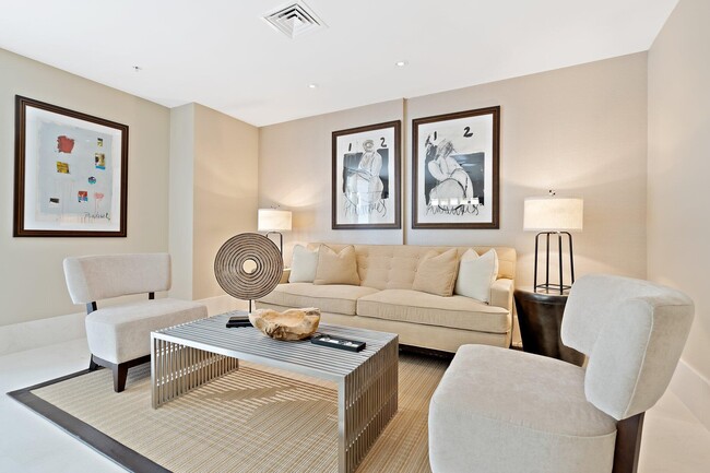 Building Photo - 155 S Ocean Ave