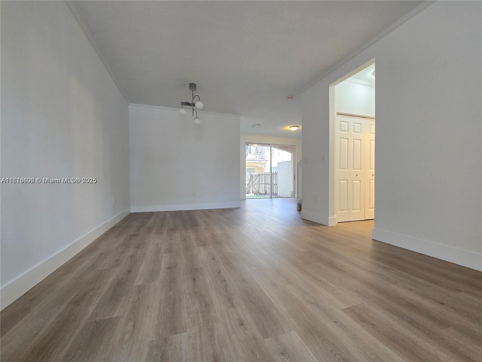 Building Photo - 129 Riverwalk Cir