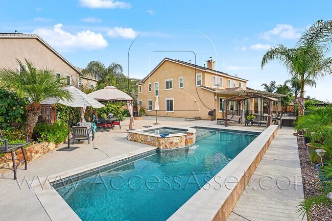 Building Photo - Stunning 5 Bed/3 Bath Home with Pool in Menifee!