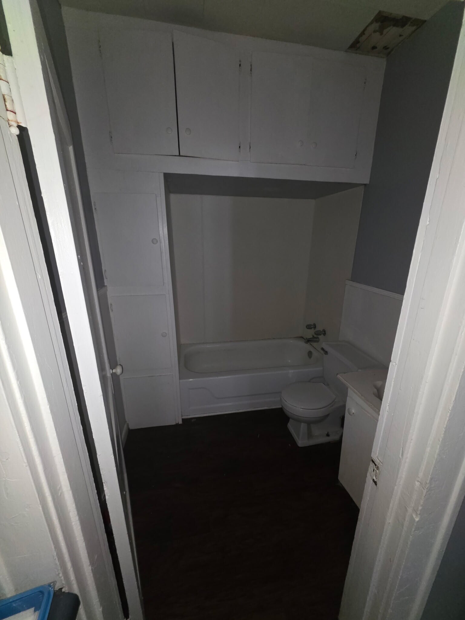 Bathroom - 207 E Rutherford St