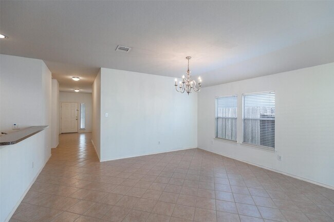 Building Photo - 11712 Logan Ridge Dr