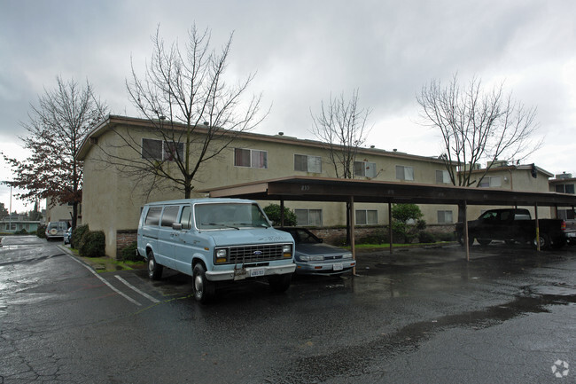 Building Photo - Sherwood Pointe Apartments