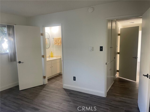 Building Photo - 23033 Maple Ave