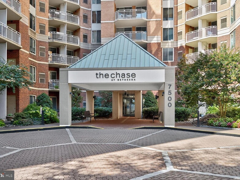 Building Photo - 7500 Woodmont Ave