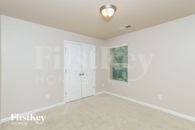 Building Photo - 169 Southwind Cir