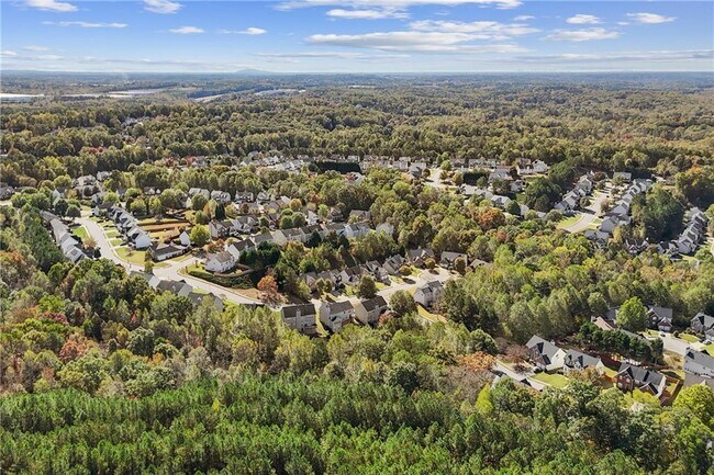 Building Photo - 3751 Roxfield Dr NE