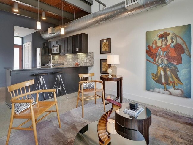 Building Photo - 2205 N Lamar Blvd