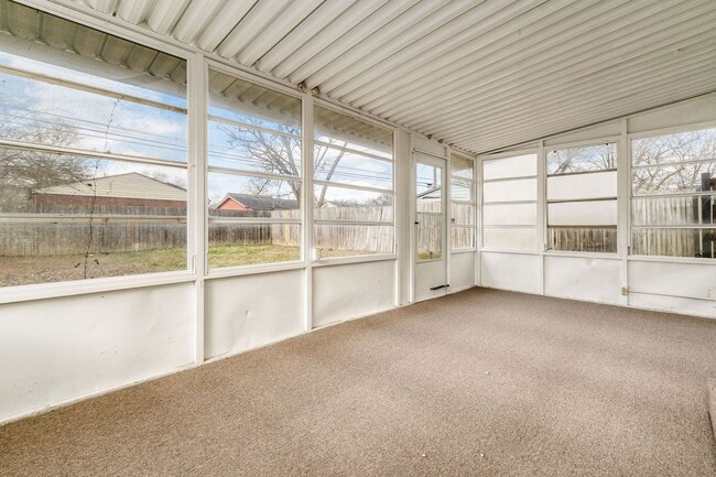 Building Photo - Updated 4 Bedroom, 2 Full Bath Ranch Home!!