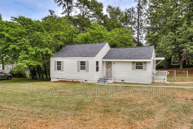 Primary Photo - 2920 Shelby Dr