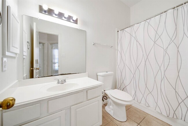 Building Photo - 21406 Hannover Pines Dr