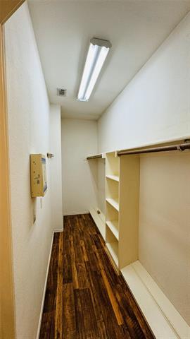 Building Photo - 6921 Barbican Dr