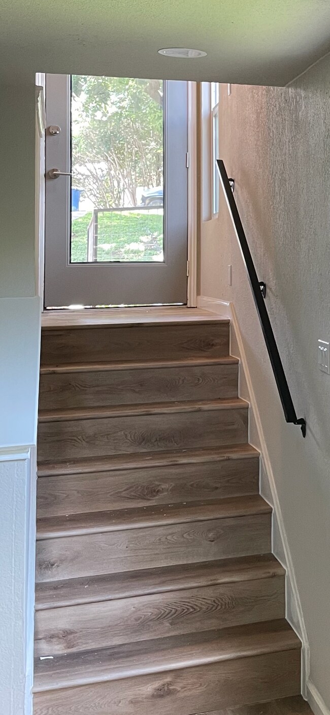 Building Photo - 3502 Larchmont Cove