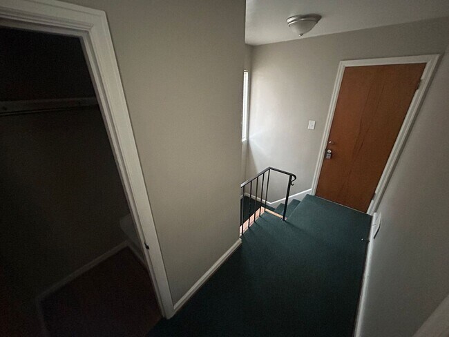 Building Photo - 2920 Gunckel Blvd