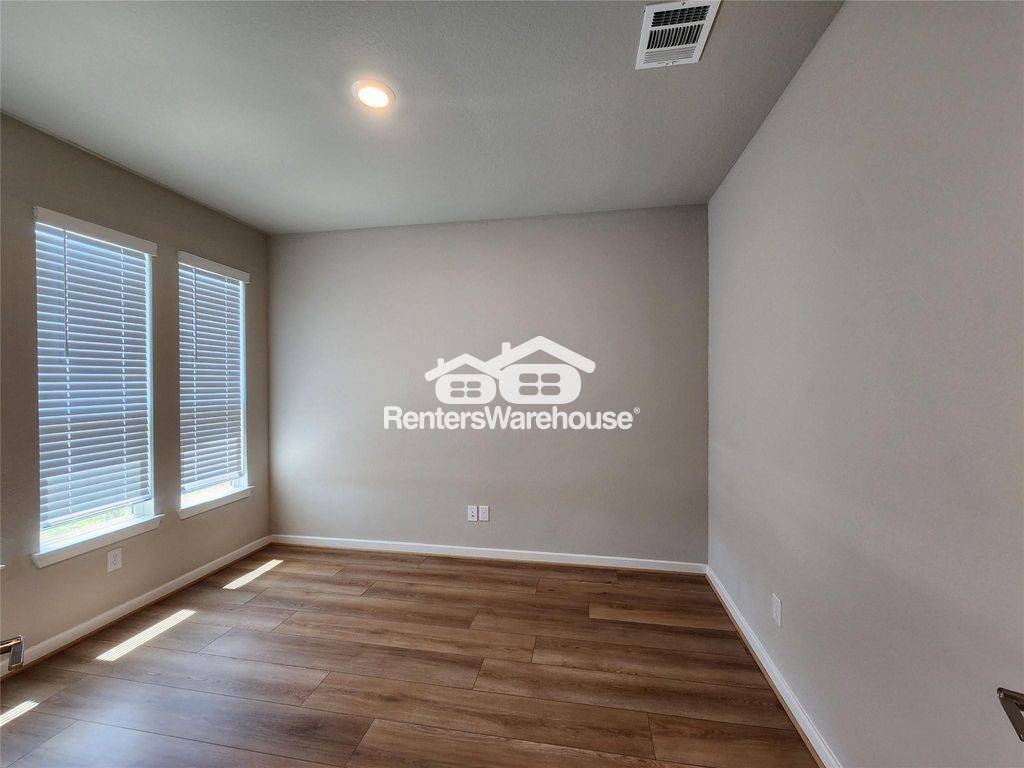 Building Photo - 19014 Whitehaven Bend Ln